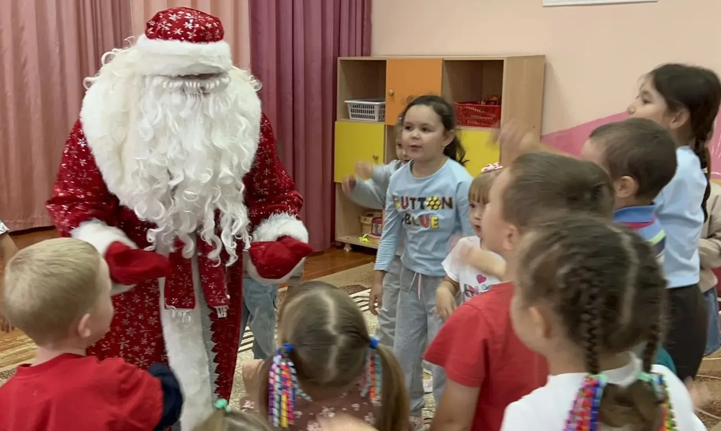 🎅Сегодня в рамках проекта Главы Республики «Яркое лето Чувашии» в наш детский сад загл...