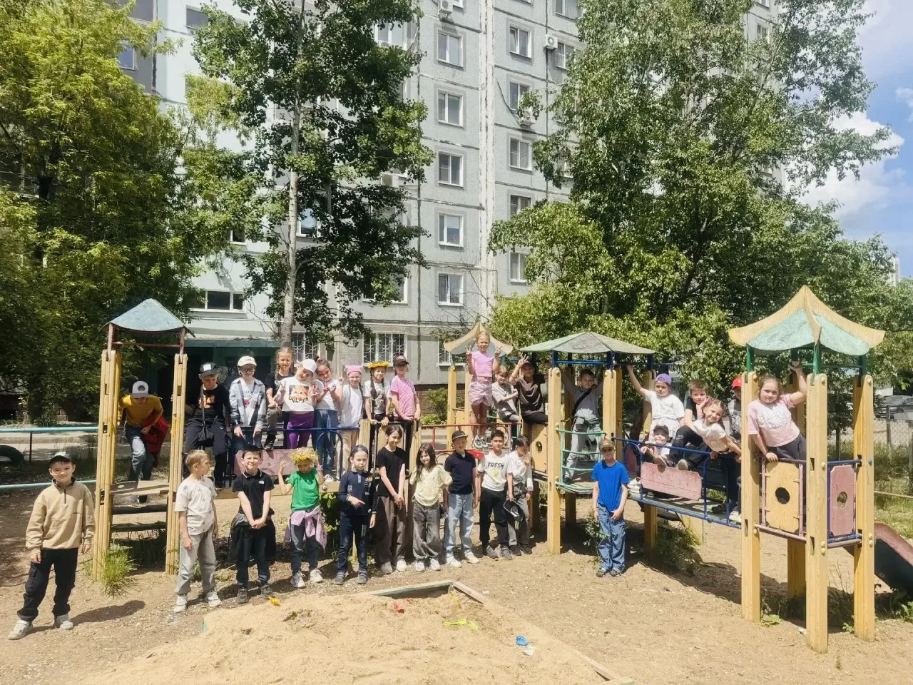 ☀️ Неделя работы пришкольного лагеря позади. Она прошла ярко и насыщенно, оставила у  детей море впе