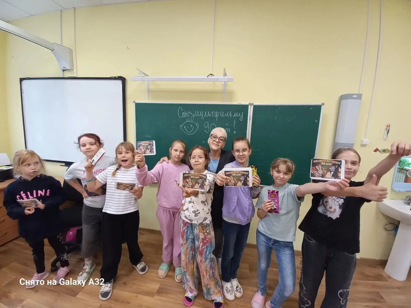 17 июня в ДОЛ Будогощской СОШ, активные читатели школьной библиотеки подводили итоги конкурса рисунк