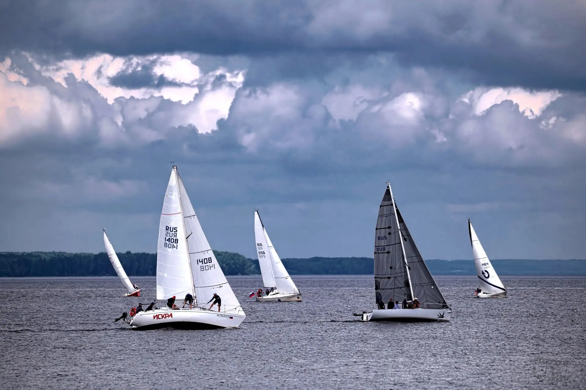⛵ Яхты на Каме близ Добрянки, Пермский край
