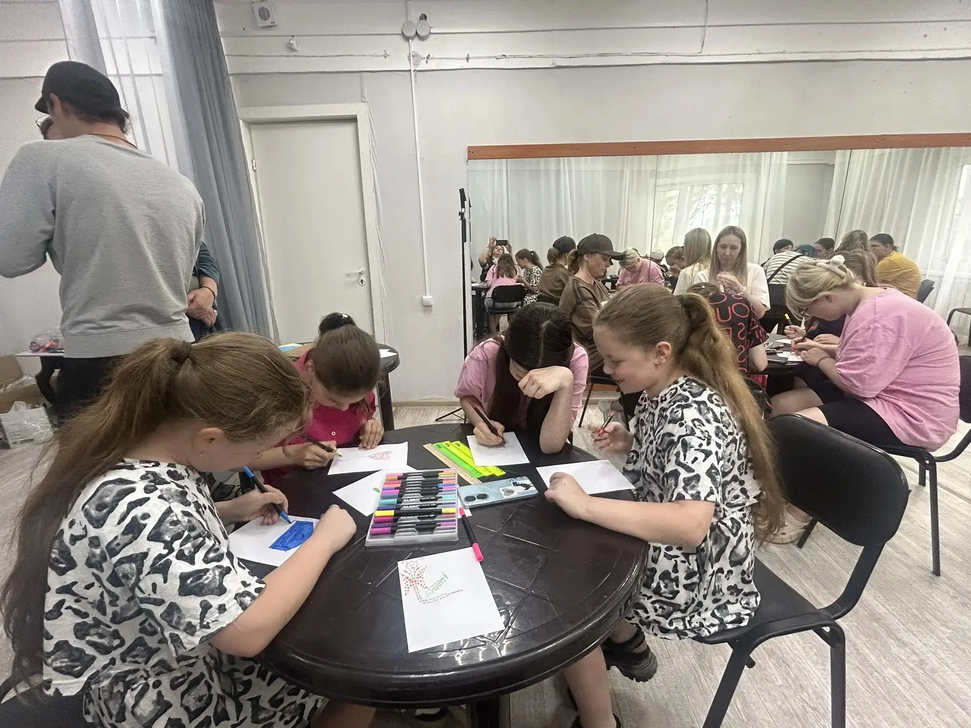 Лето продолжается!💥
Сегодня, 16 июня, дан старт Креативного кампуса на БАМе - творческие мастерские