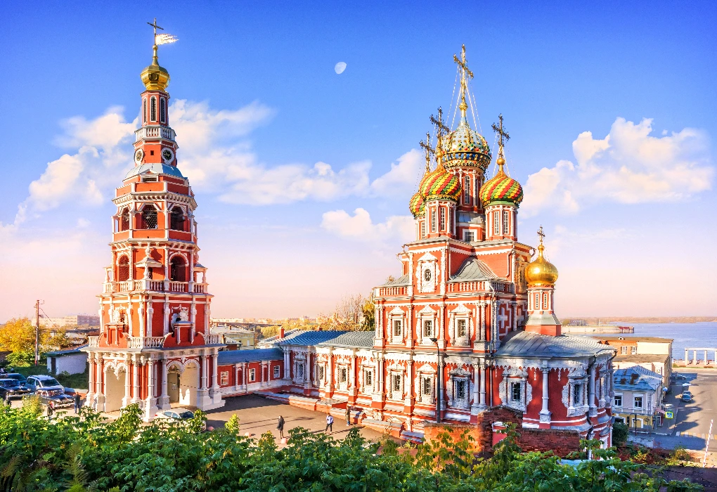 Нижний Новгород — один из древнейших городов России, город контрастов, где старые купеч...