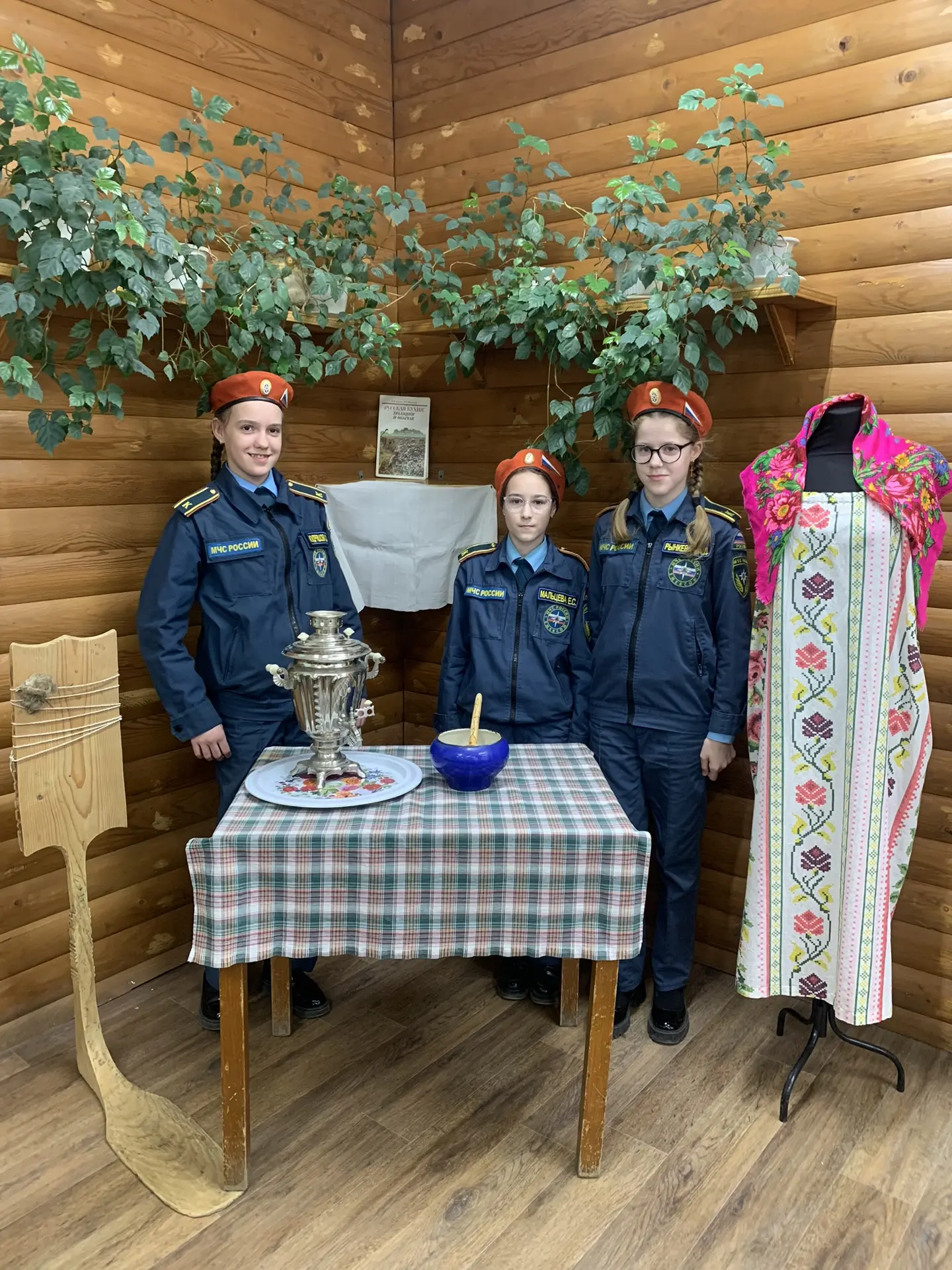 #Школа22 #НародыРоссии #Фотозона  🎎🪆Как погрузить школьников в историю народов России  Организация ф