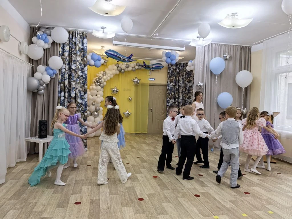 Наши "Совята" пели песни, танцевали, играли, мечтали...