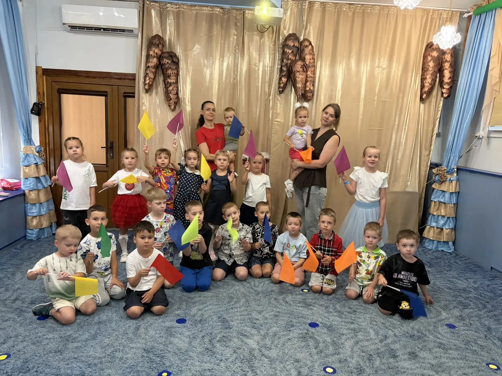 🍂 С Днём знаний и первым днём осени! 🎉Вчера в нашем детском саду царила по-настоящему...