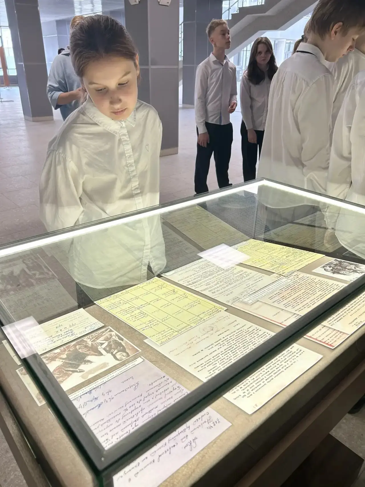 Сегодня ученики 6А (кл.руководитель Толоконникова Е.Г.) и 6В (кл.руководитель Одинцова Н.А.) посетил