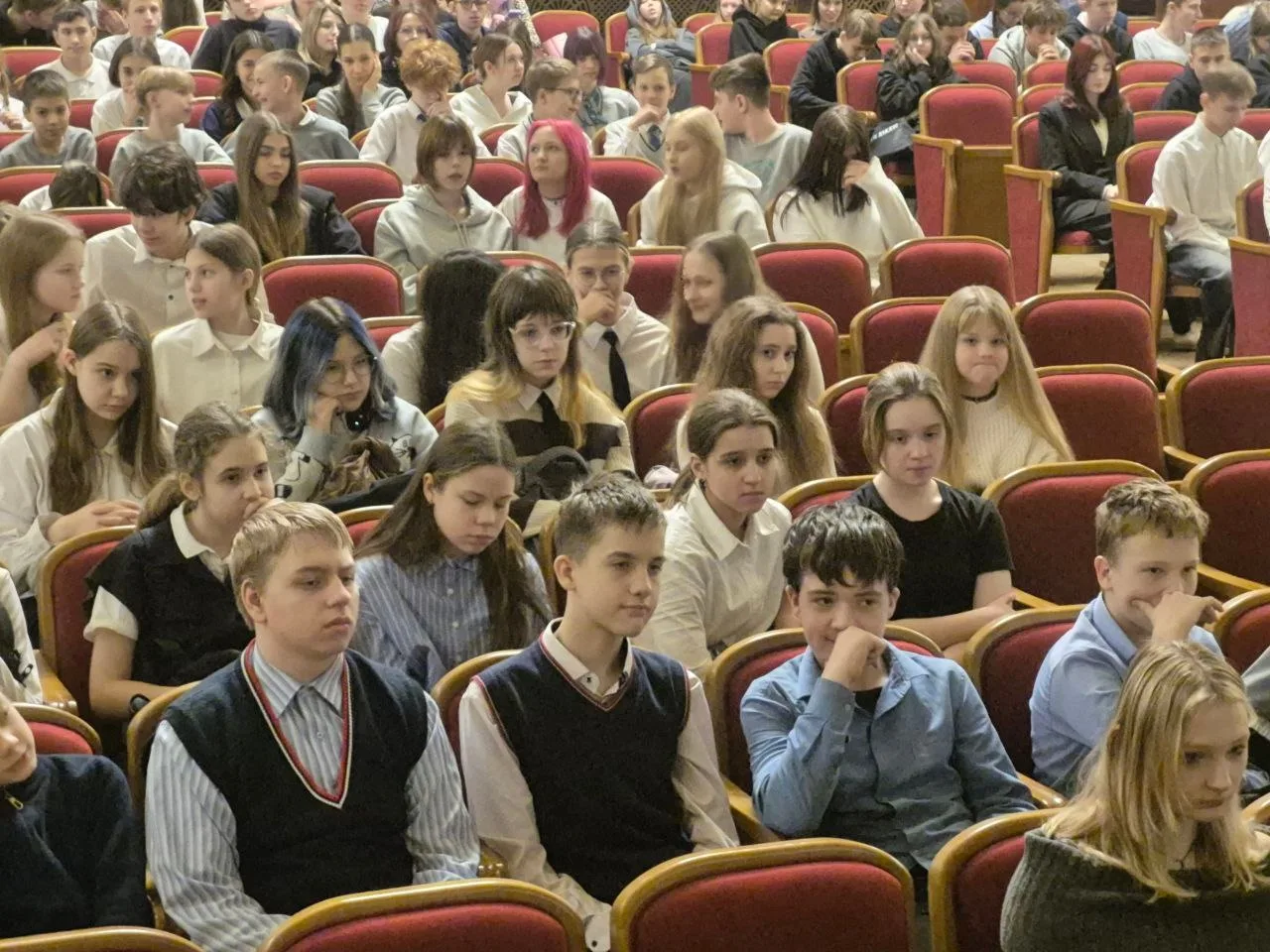16 декабря 2025 г во Дворце культуры им. Горького по инициативе Сибирского центра психо...