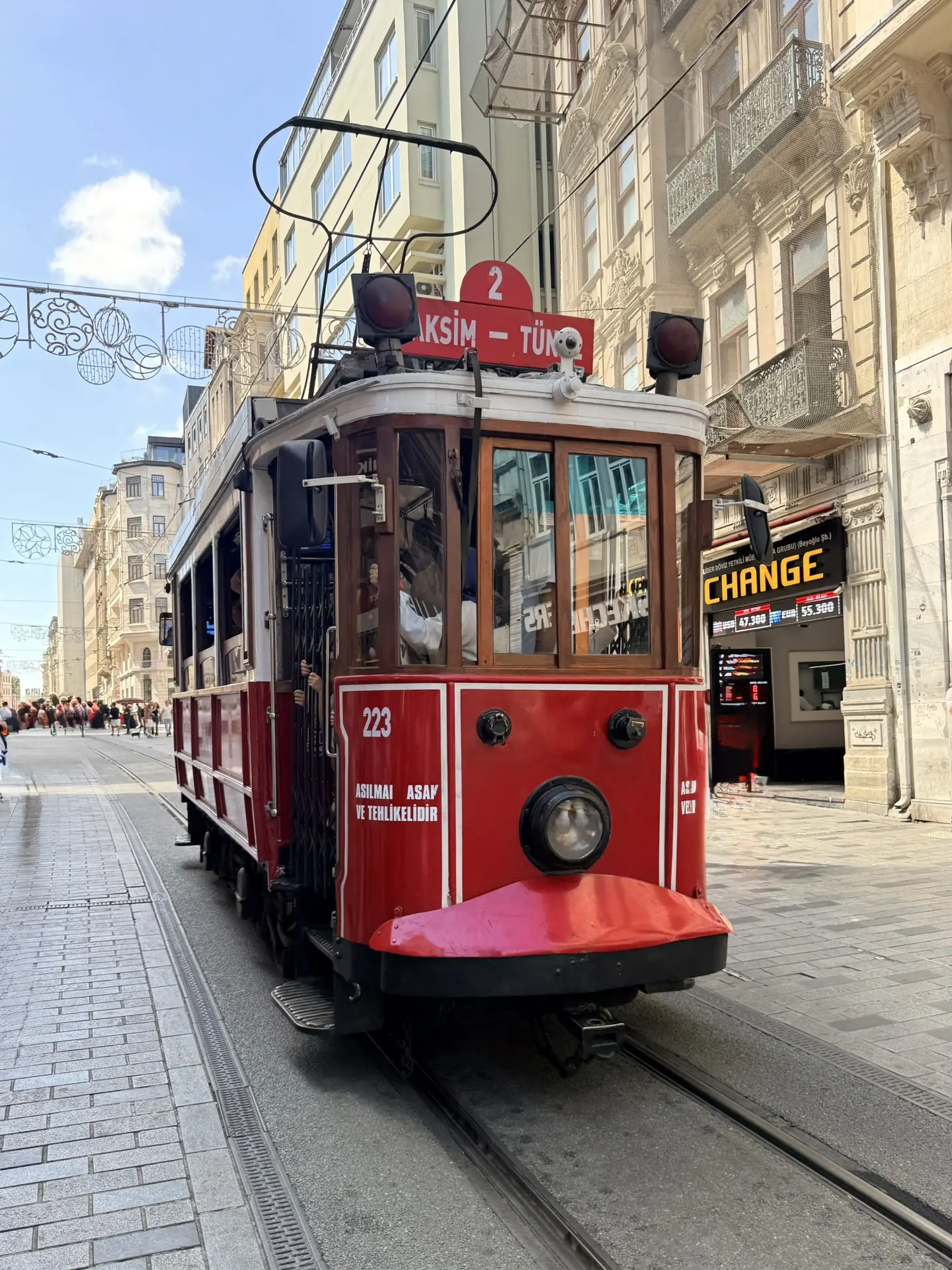 Эти три дня в Стамбуле пролетели быстро и одновременно растянулись в бесконечность.