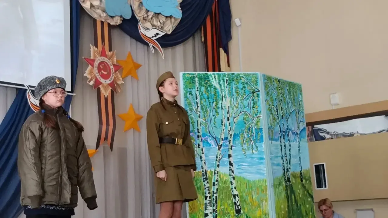 🇷🇺 День Победы   7 и 8 мая в актовом зале нашей школы прошли митинги памяти, посвящённые Дню Победы.
