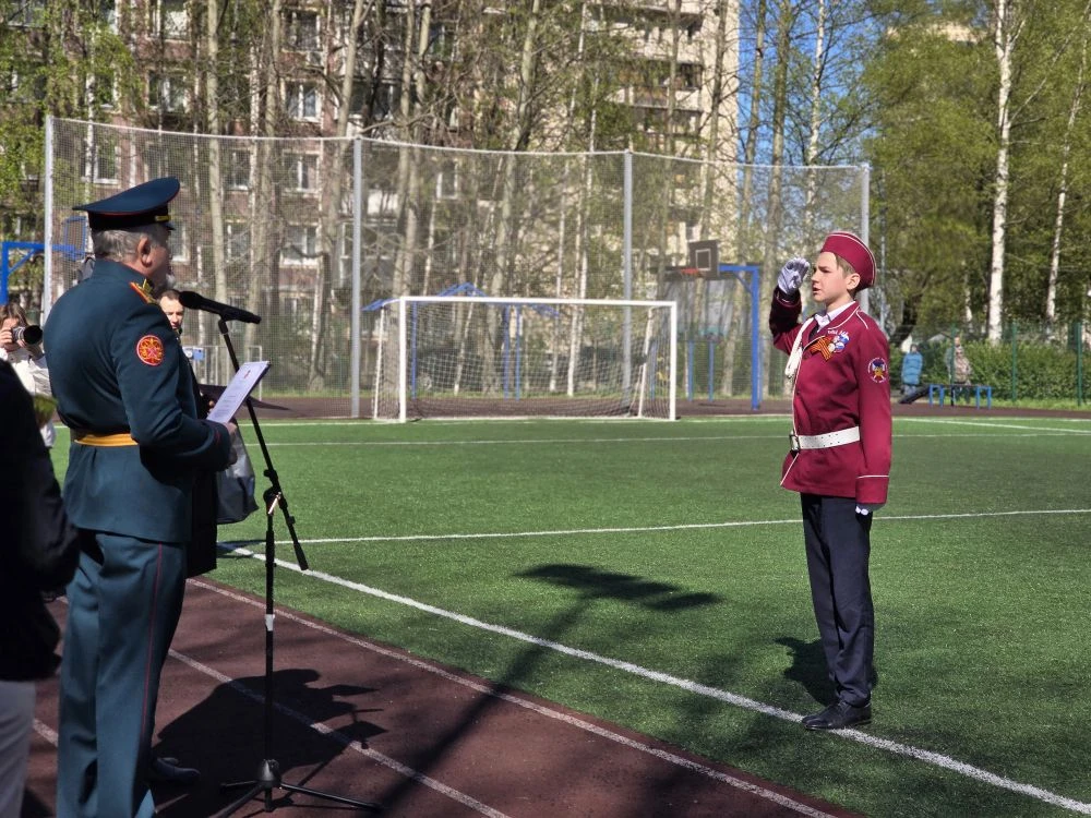 🎖️ Наши юнармейцы — в тройке лучших! 🎖️   6 мая состоялся XIV «Смотр юнармейских команд» среди школ,