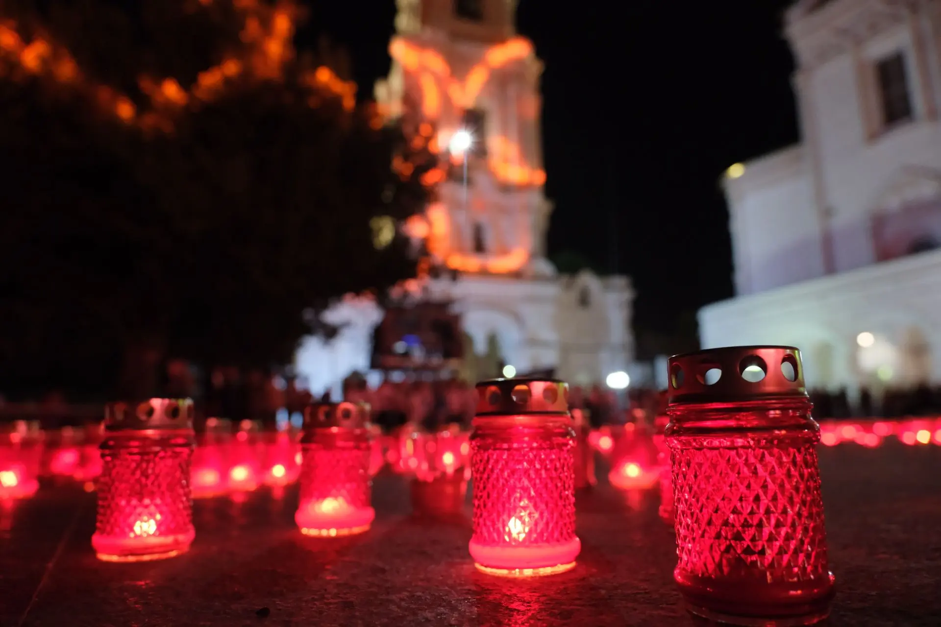 🕯️ В Астрахани почтили память героев Великой Отечественной войны

В ночь с 21 на 22 июня Астраханск