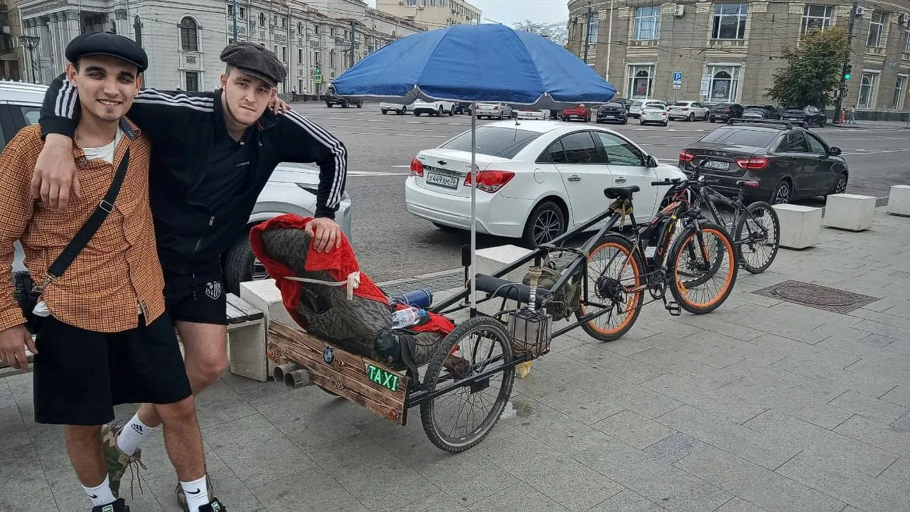 Новое «такси» заметили в Воронеже 😂

📸: Владимир Размустов

Написать нам в предложку