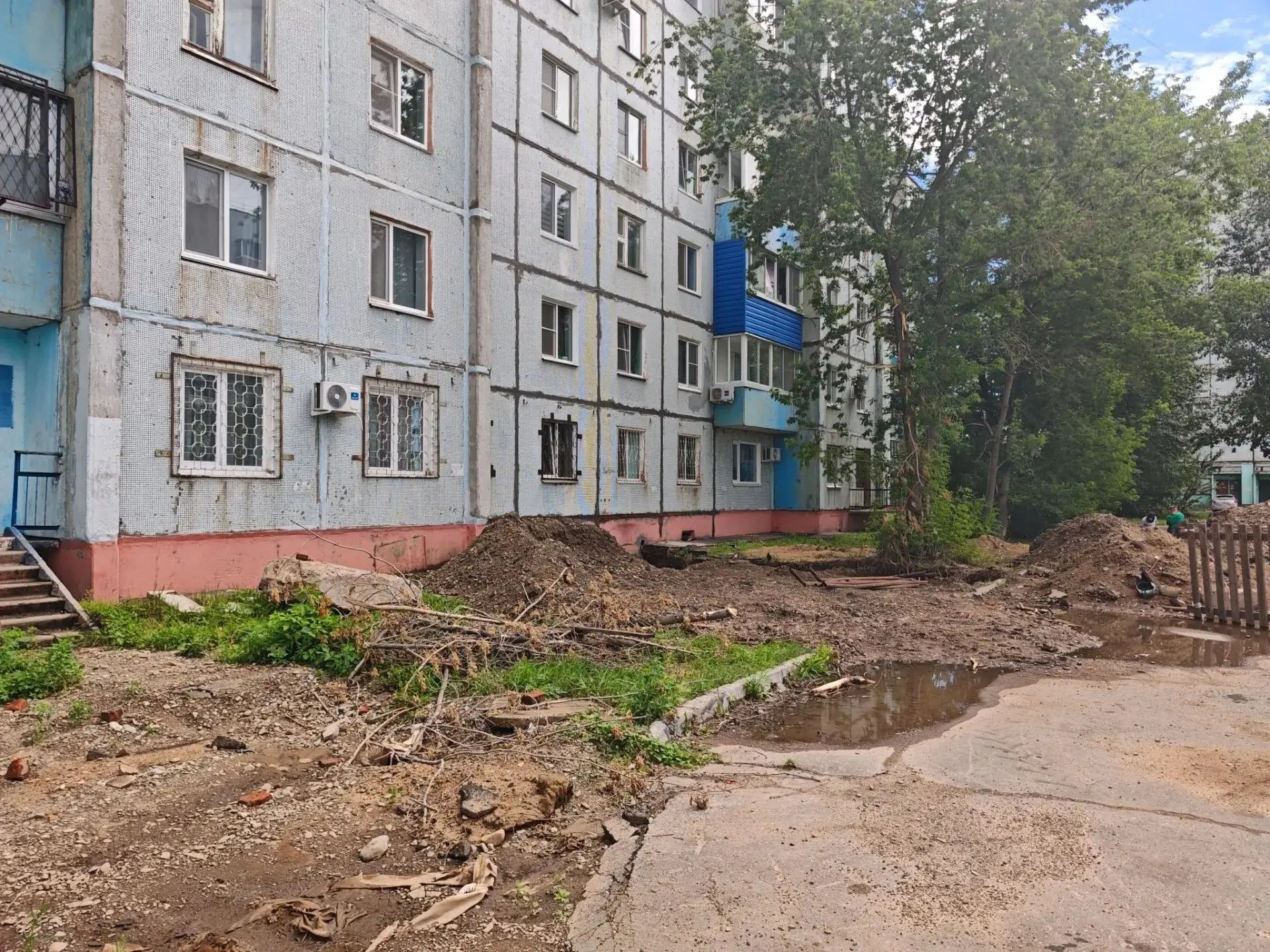 О результатах контроля содержания дворовых территорий УК в г. Комсомольске-на-Амуре

Рассказываем о 