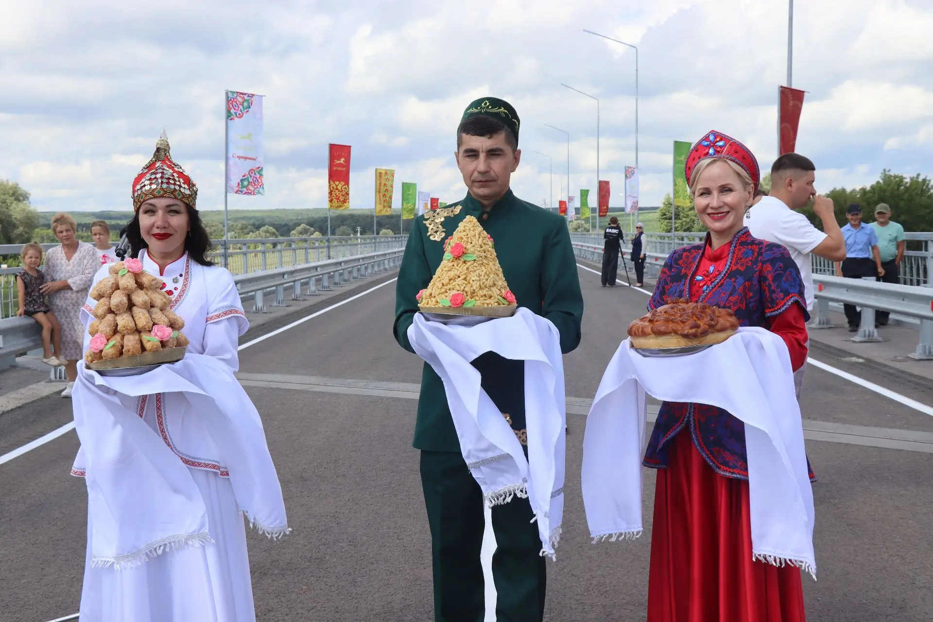 В Нурлатском районе открыли новый мост через реку Большой Черемшан✅ 

Для жителей деревни Урняк это 