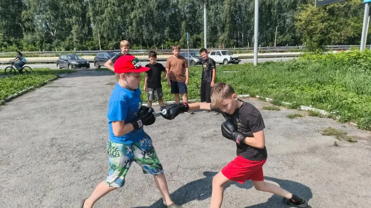 🔥 «Молодецкие забавы»: сила, ловкость и дух традиций! 🔥

Тренер-общественник Никита Алексеевич Пер