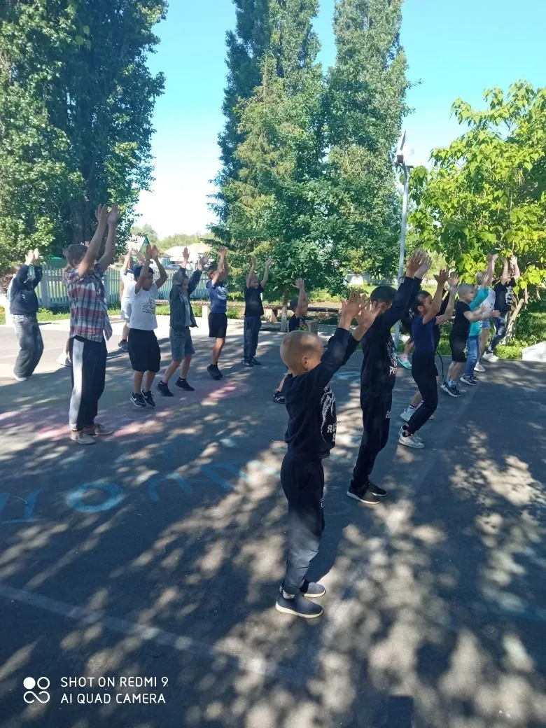 Третий день в лагере "Солнышко". Вот и пролетел ещё один насыщенный день в нашем школьн...