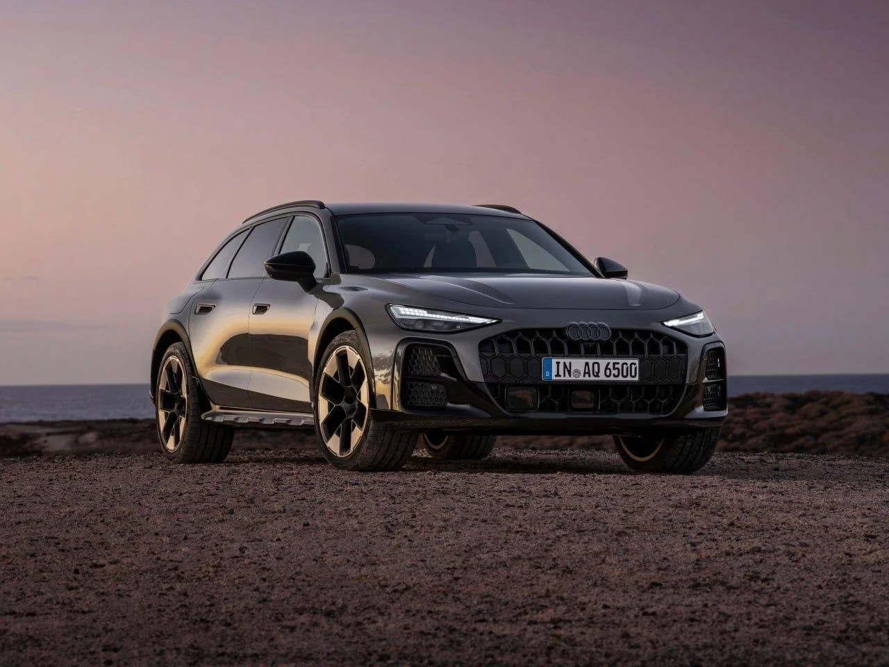 Audi вернула КУЛЬТОВЫЙ A6 allroad в формате гибрида 😎

Пока все вокруг делают кроссоверы, Audi реши