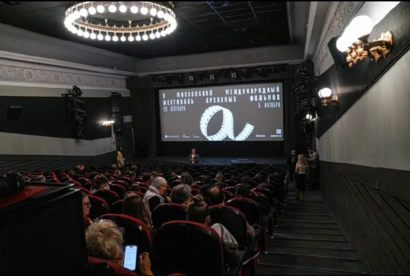 🍿 Бесплатные показы советской классики в кинотеатре «Иллюзион» — сентябрь