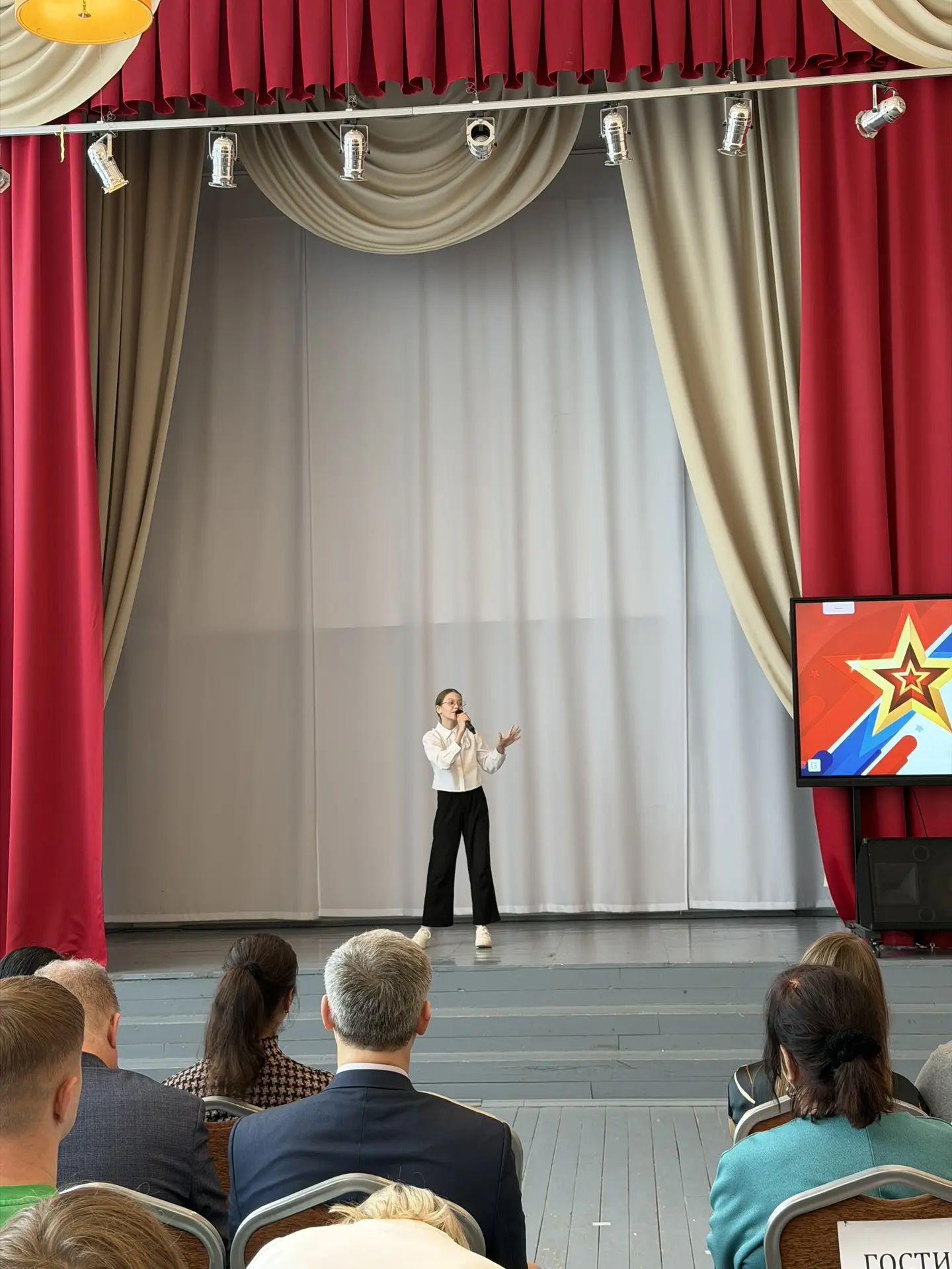Связь поколений: от души к душе 🌟  20 февраля в стенах школы было особенно тепло и многолюдно. Для н
