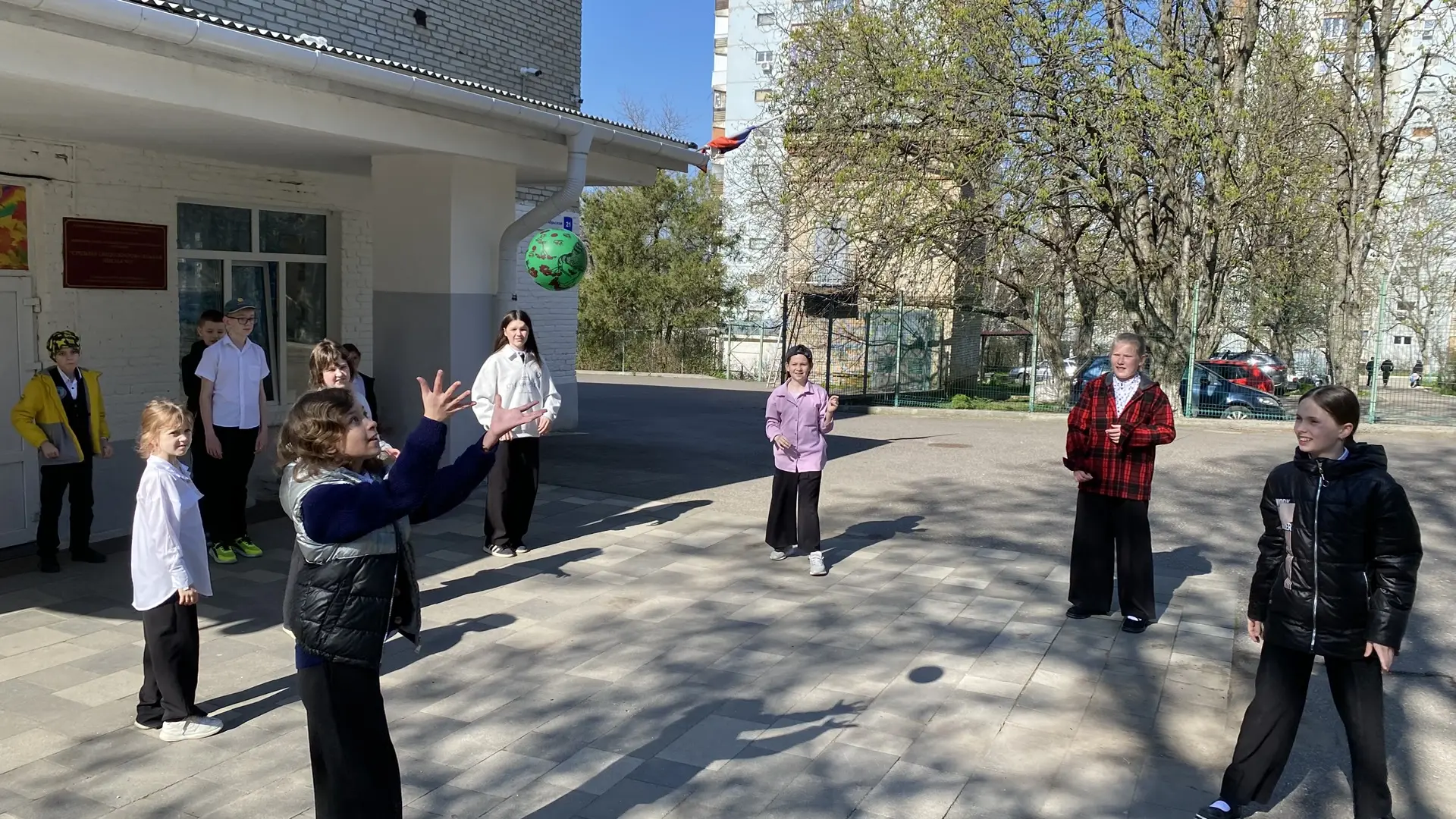🎈 День здоровья: «Дворовым играм быть!»