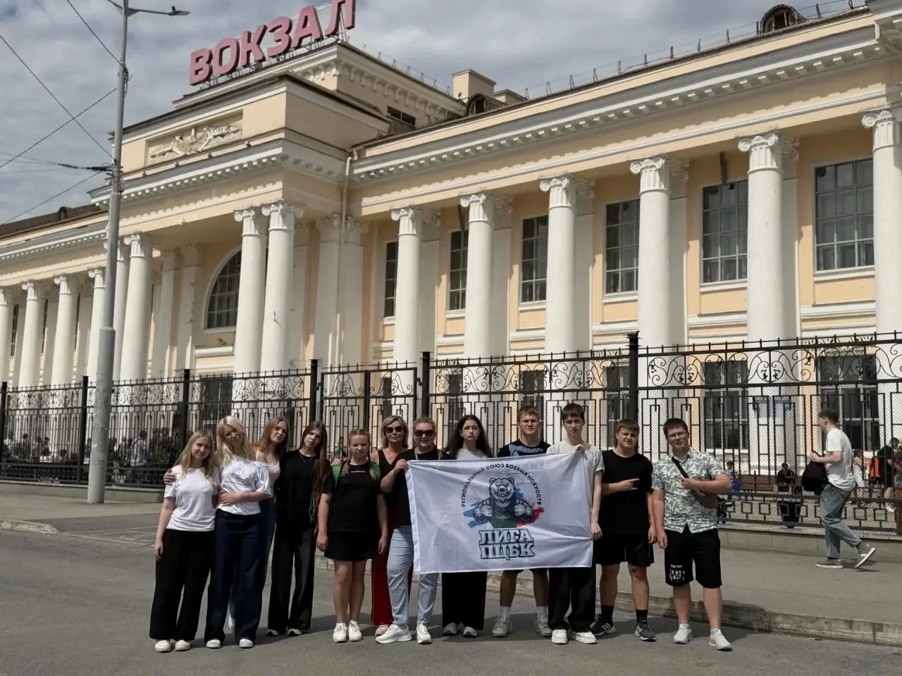 🚊 Лучшие участники проекта «Бережливая школа» отправились в Екатеринбург!

Сегодня десять учеников 