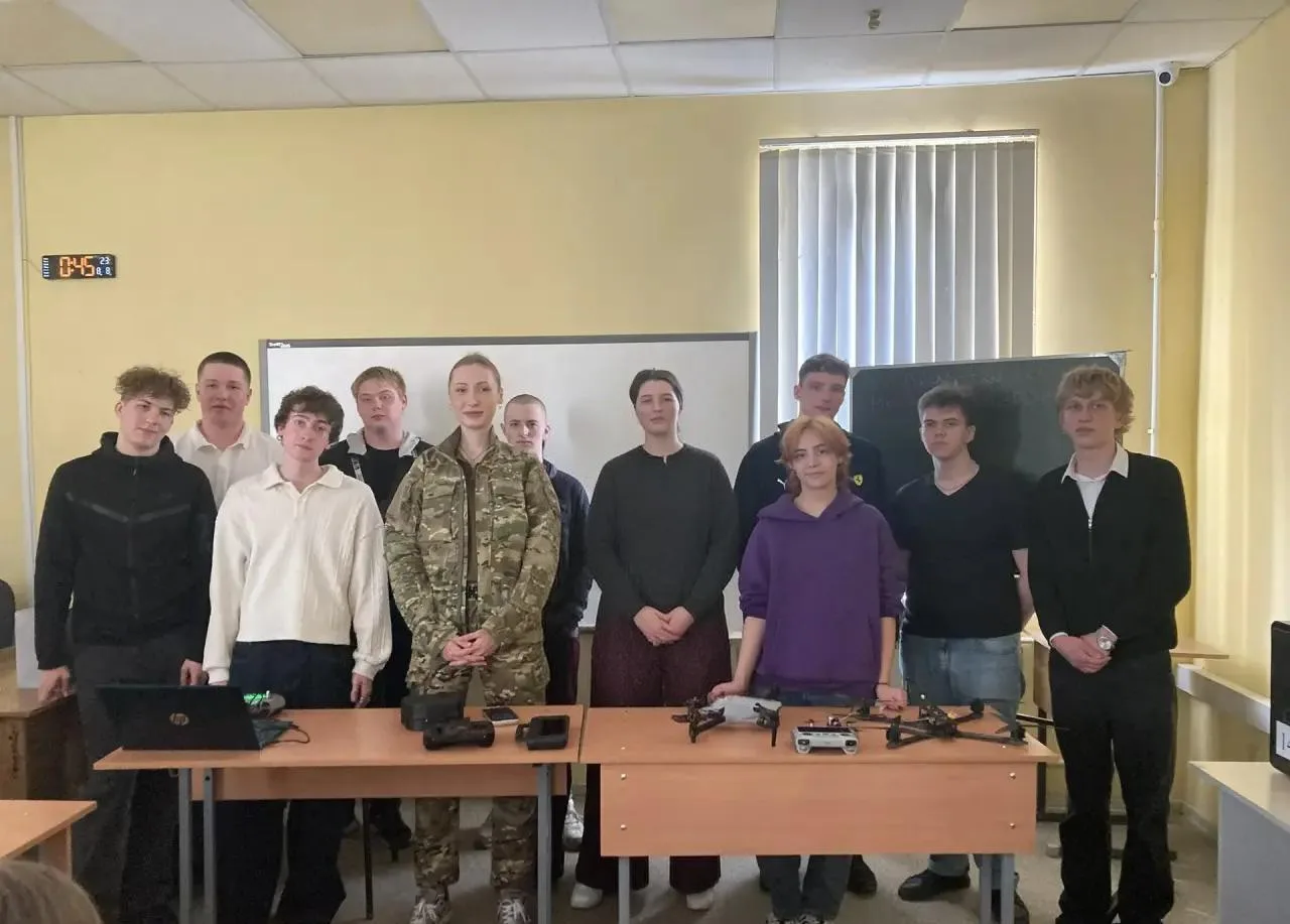 🇷🇺Встреча студентов со специалистом войск БПЛА: взгляд в будущее военной профессии