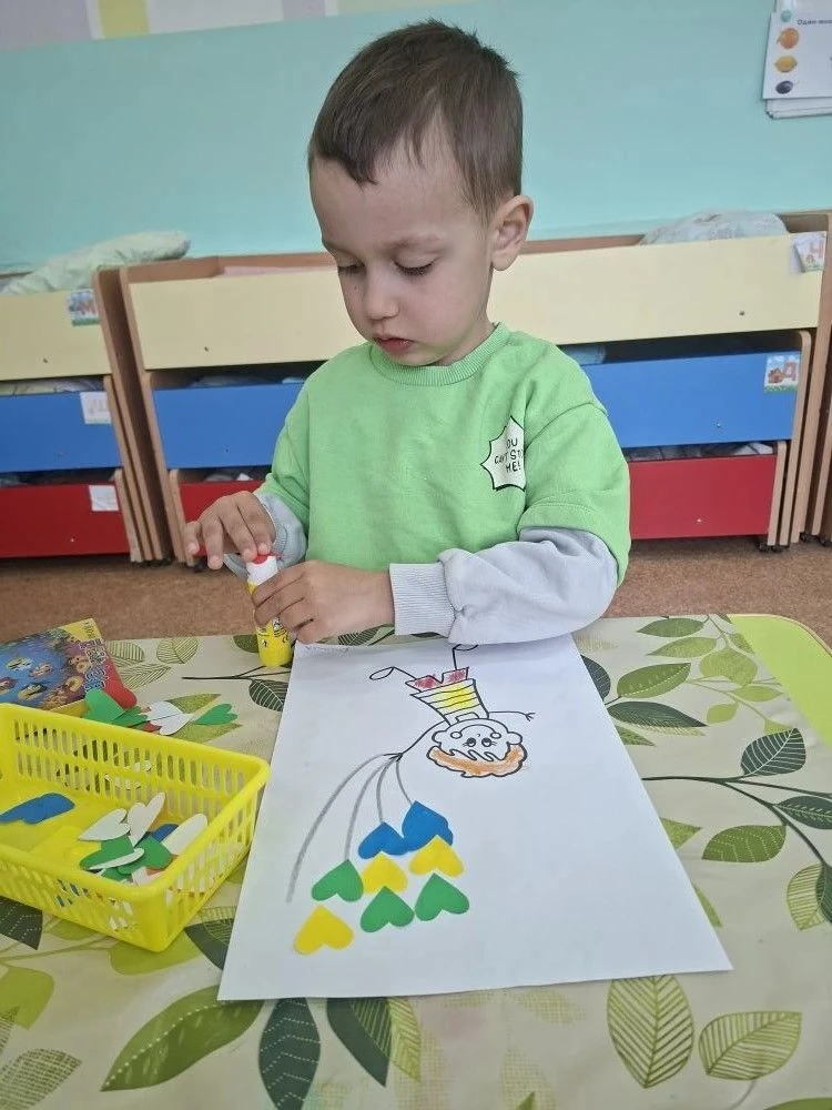 Ура! Скоро лето! 
⁣
В нашей младшей группе № 1 «Крепыши» царит по-настоящему летнее настроение!  Всю