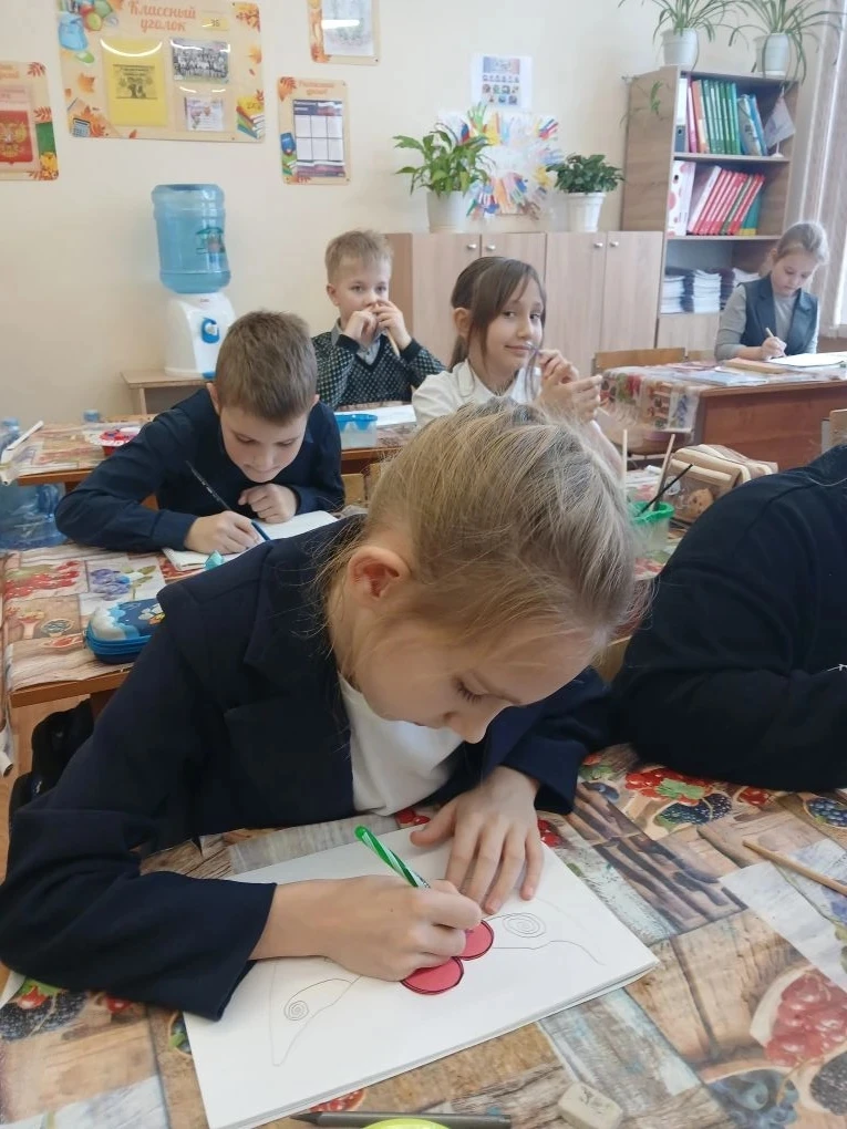 Одно маленькое доброе дело может превратится в большую цепочку счастья, которая соединит сердца мног