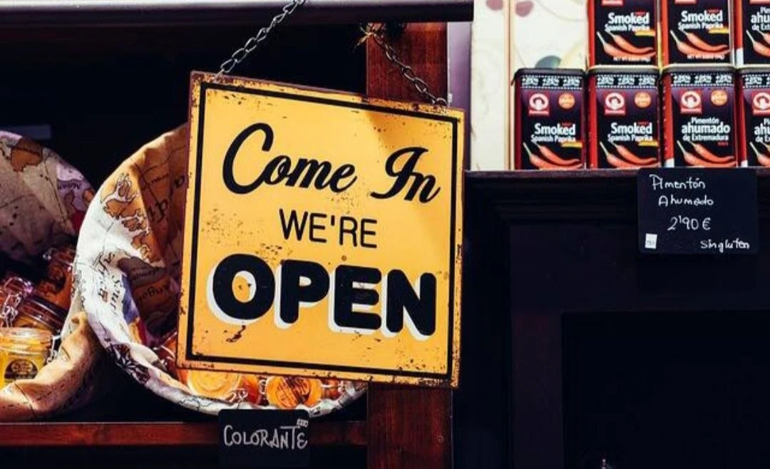 Hey, guys! Со словами open и opened есть любопытный момент.