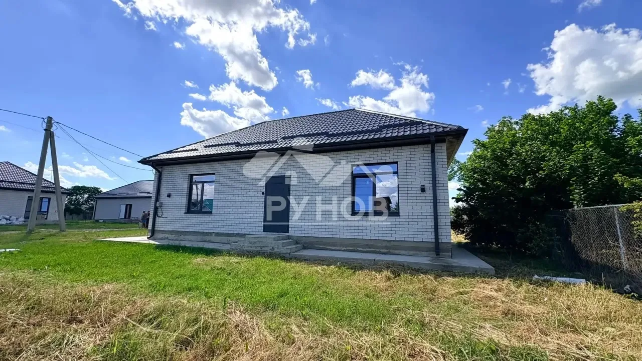 ✔️станица Старомышастовская 
🏠 Дом 80 м2 (3 спальни, кухня-гостиная, санузел)
✅Участок 4 сотки
✅Газ