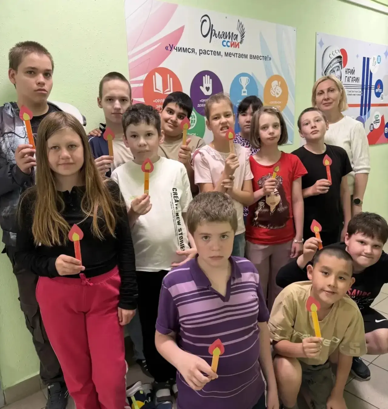 🎗День памяти и скорби в школьном лагере "Лучик", 
1 корпус

✨В начале дня, музыкальный руководитель