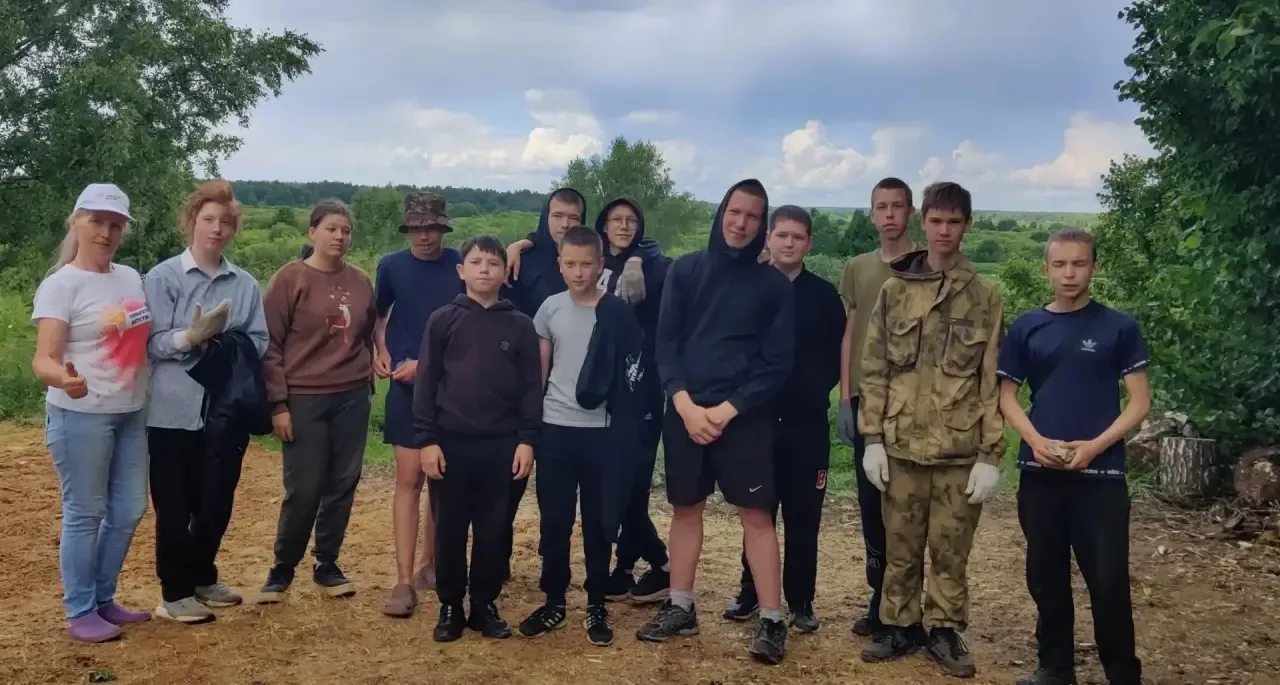 ☀️ Разгар лета. У кого-то — долгожданные каникулы, у кого-то — заветный отпуск. Но у нас, в школе, в
