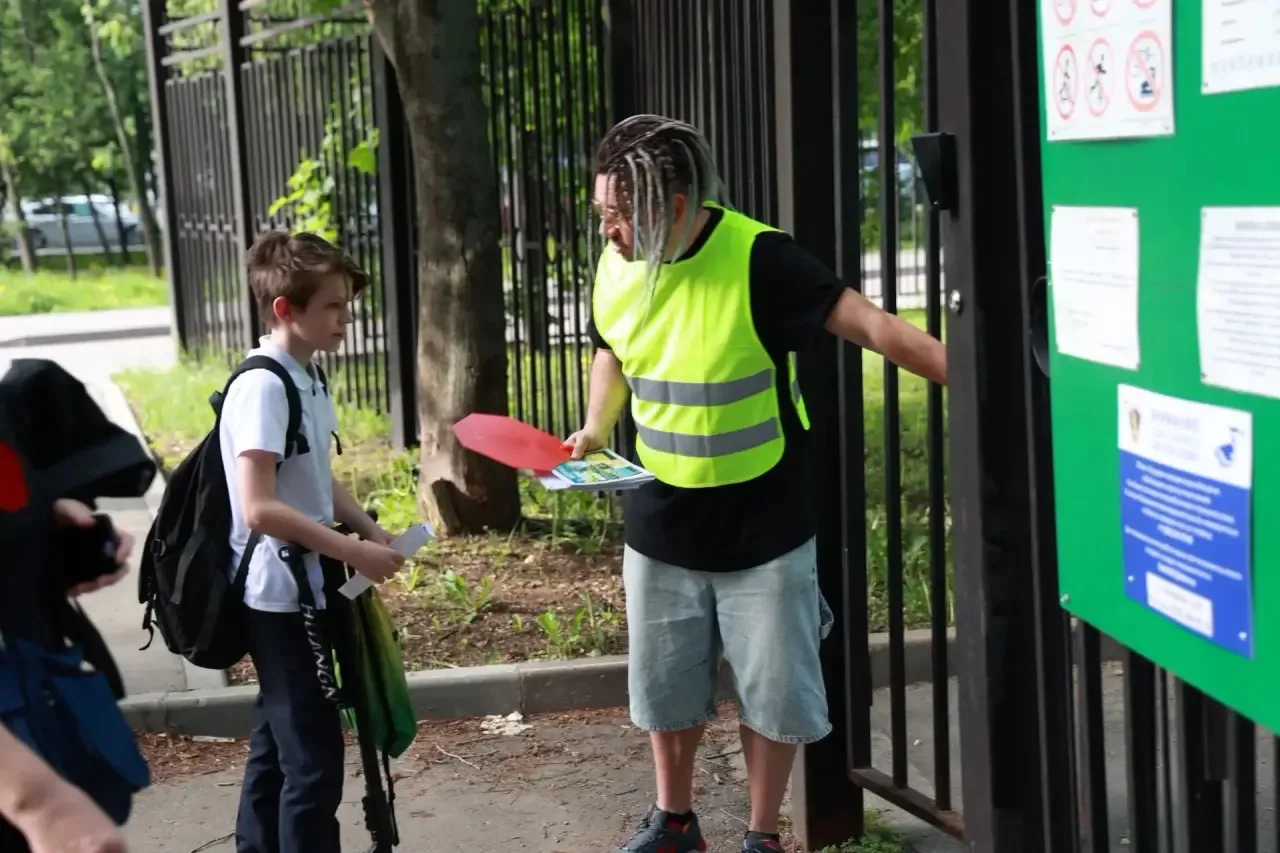 🛴 Безопасные каникулы: в начальной школе прошёл инструктаж по ПДД  В преддверии летних каникул в нач