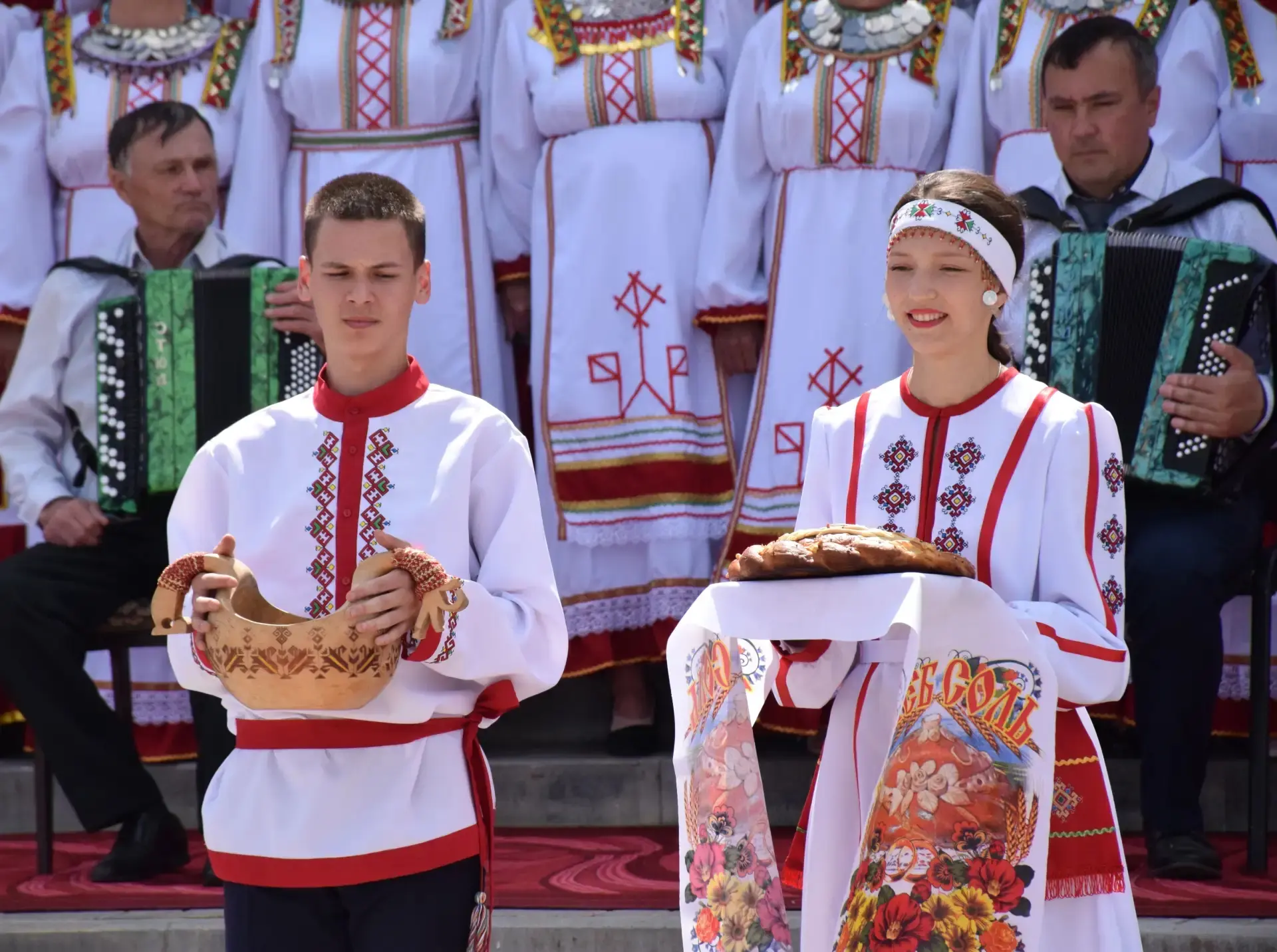 Акатуй — весенний праздник чувашского народа, посвящённый окончанию весенних полевых работ и земледе