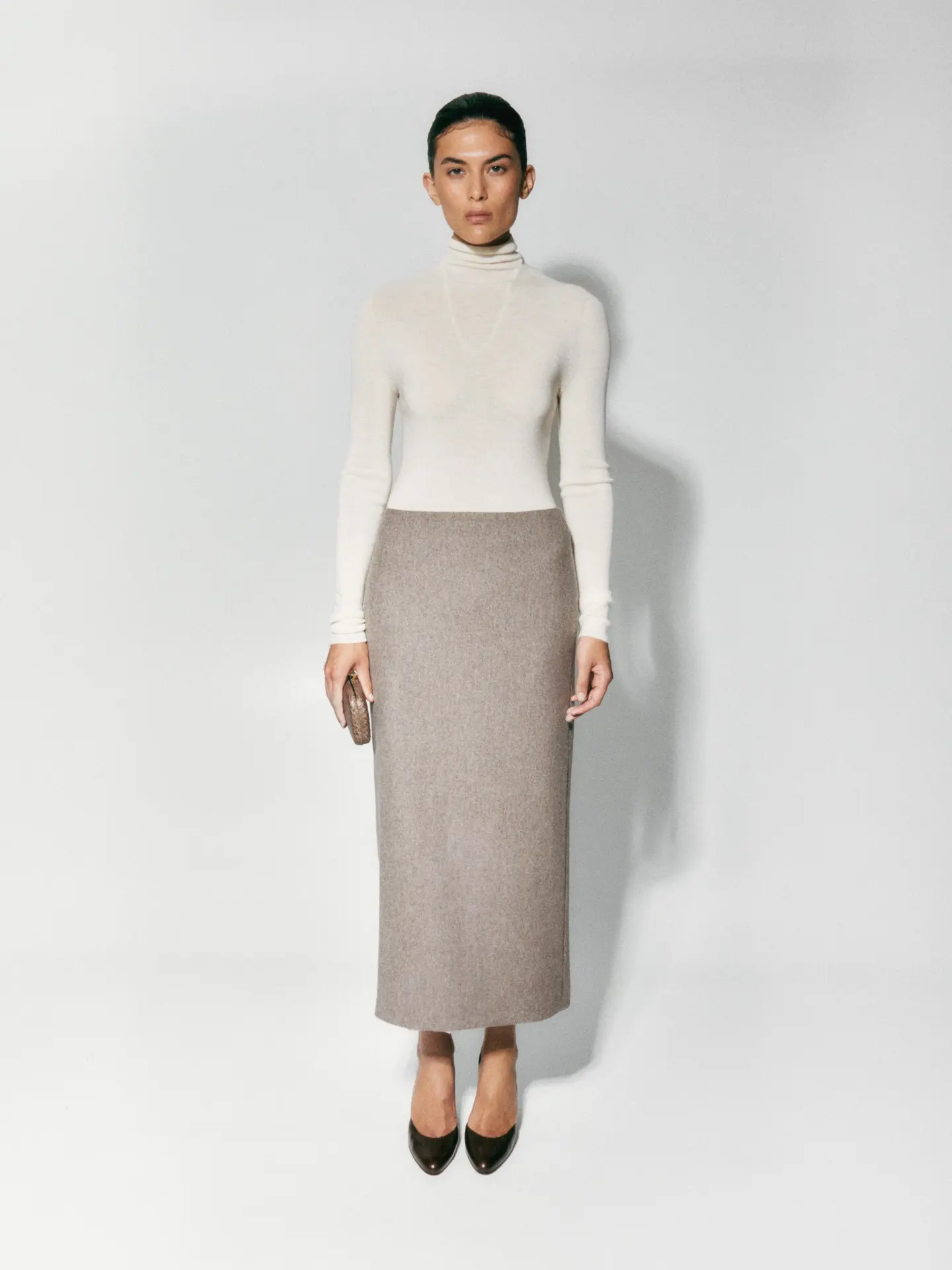 LOGINOVA | AW26/27