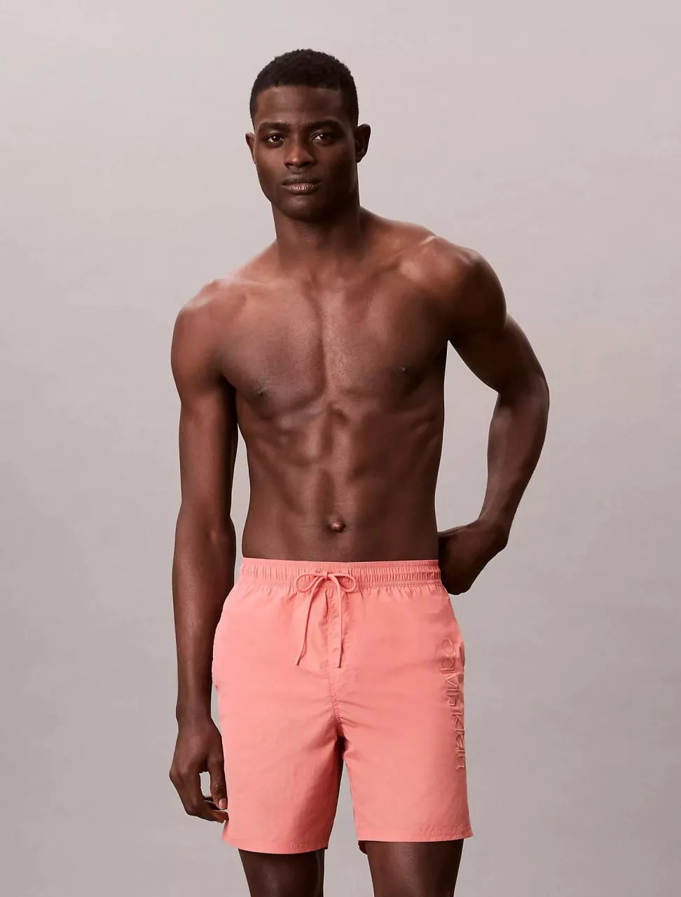Мужские плавательные шорты от Calvin Klein 
Цена 3734 руб + вес 
Первые, вторые XS, S, M, L, XL, XXL