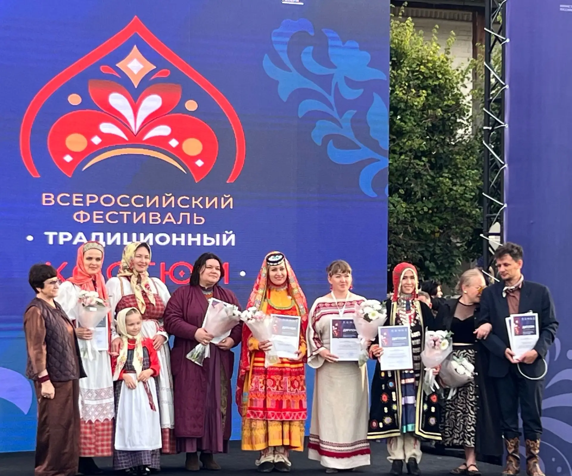 Башҡортостан оҫталары Ҡазанда үткән «Рәсәй халыҡтарының традицион костюмы» фестивалендә...