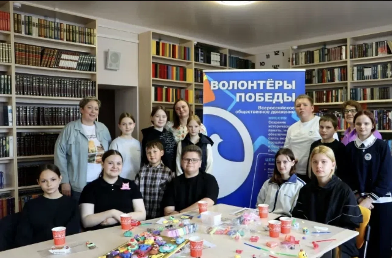 3 апреля волонтеры школы приняли участие в командной встрече Сухиничского местного отде...