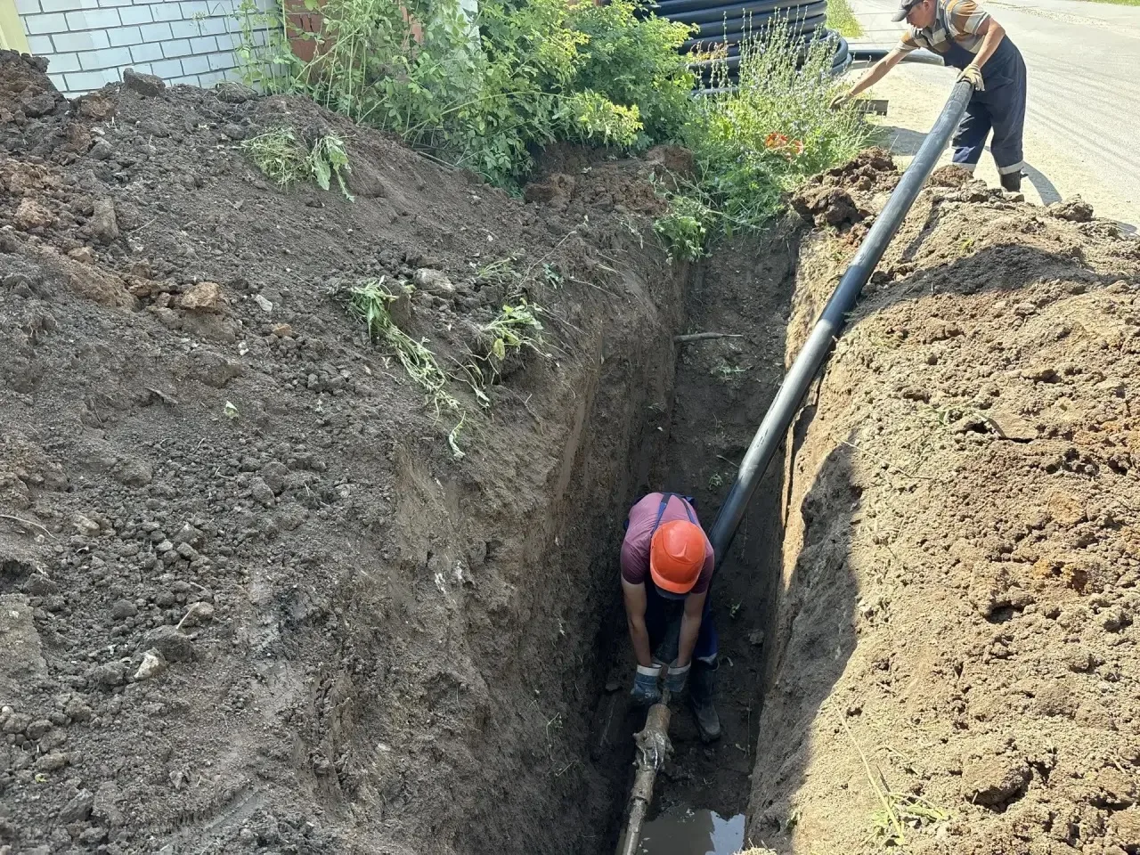⚒️ В рамках реализации плана капитального ремонта АО «Водоканал» ведёт работы по замене физически из