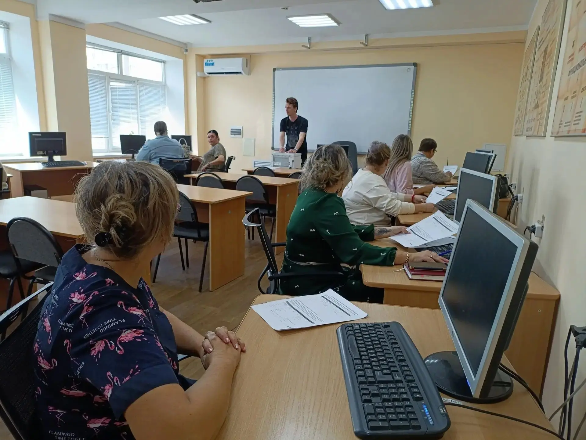 📊 Цифровые навыки для заботы о пациентах: семинар в АМК! 💻🏥