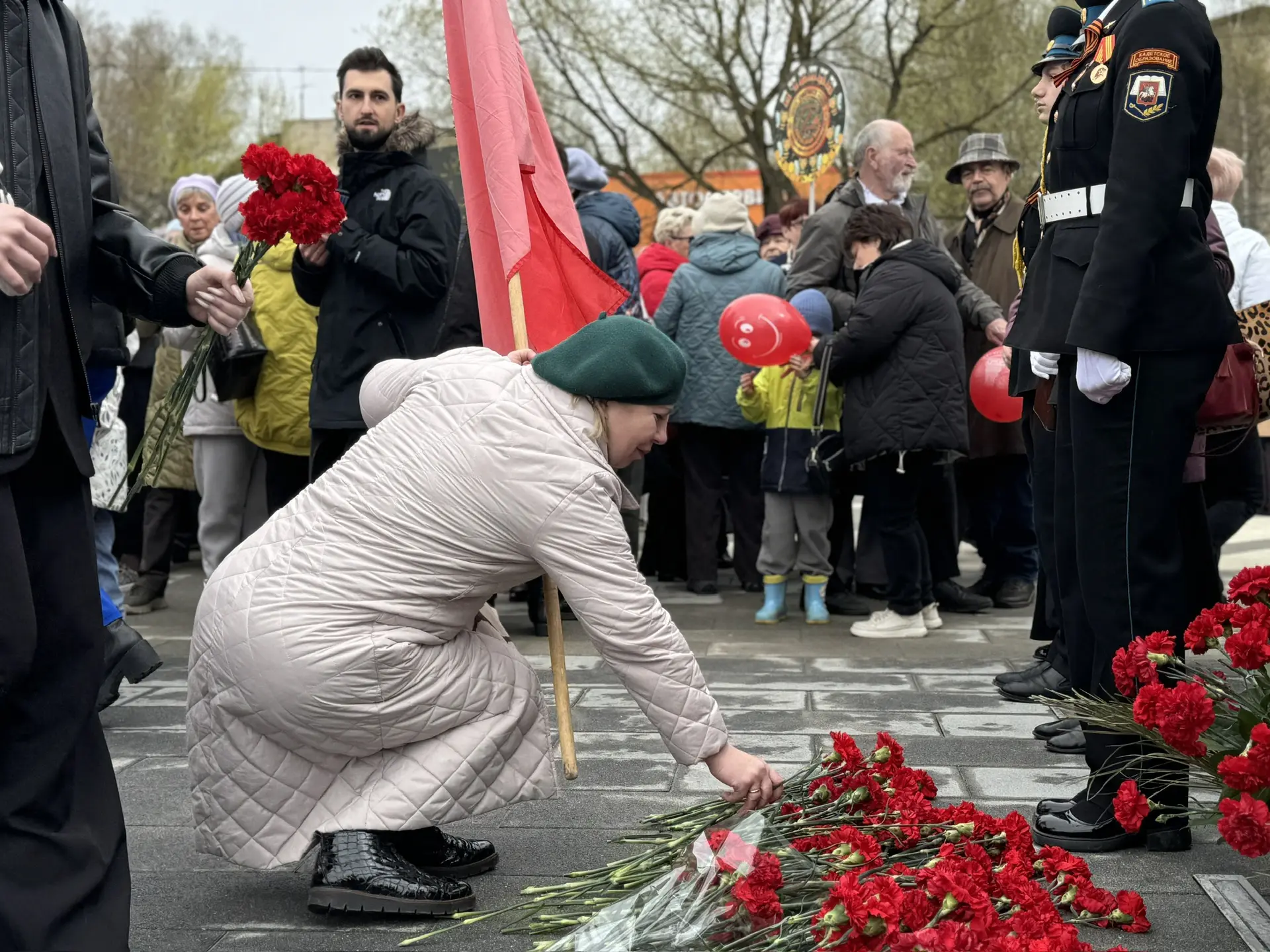 🇷🇺 1 Мая — День Весны и Труда  Митинг, посвящённый празднику, прошёл у мемориала«Зенитное орудие». В