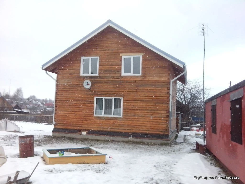 Любой брусовой дом рано или поздно становится каркасником