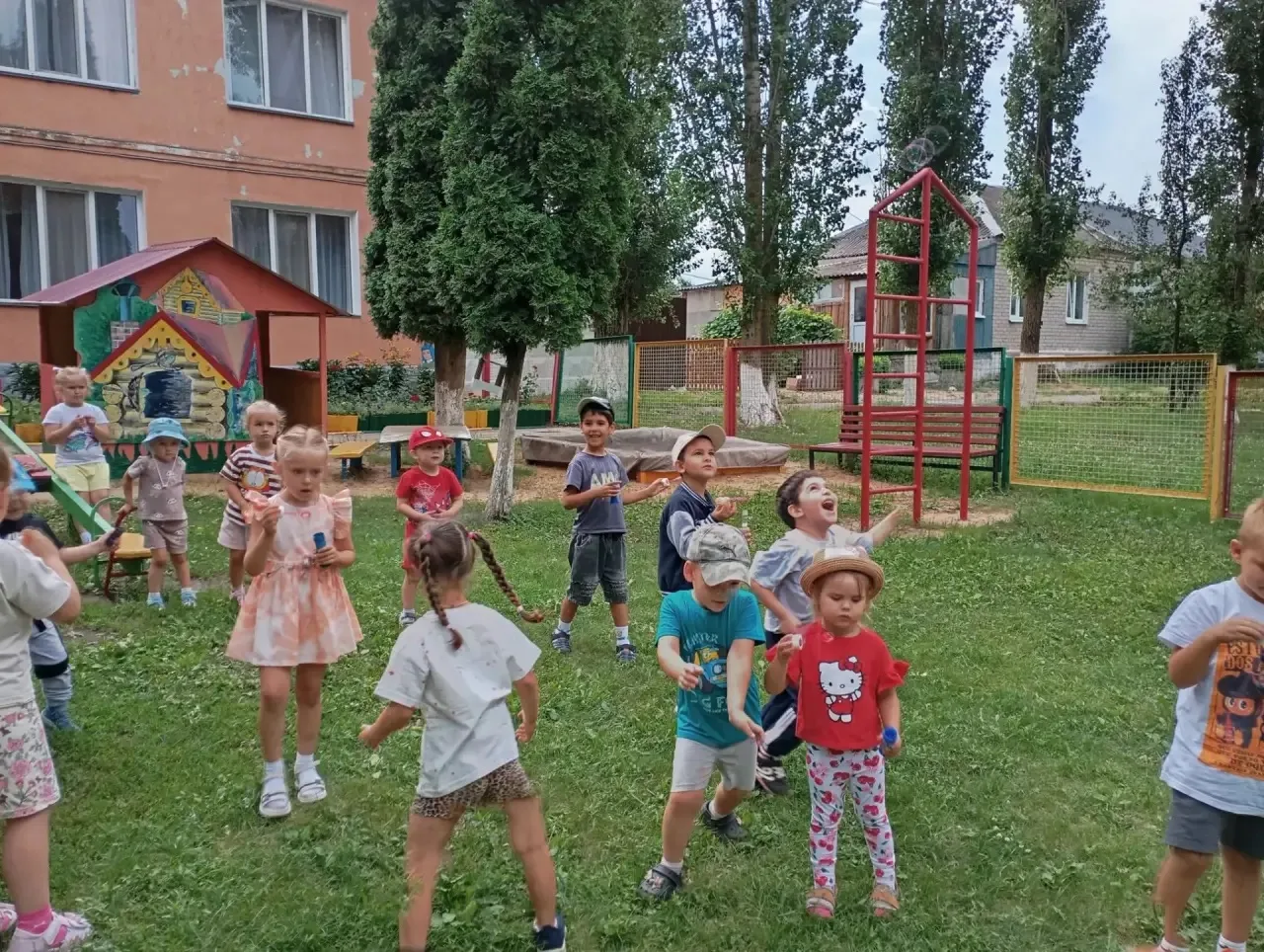 ✨Вчера сотрудники Добринского дома культуры заглянули в гости к ребятам из детского сад...