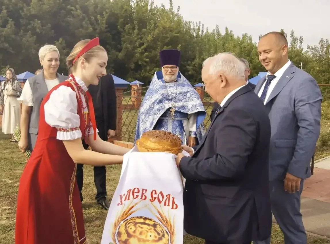 Похвистневская земля вновь принимала почетного гостя — А.Г. Назейкина. Мецената и почет...