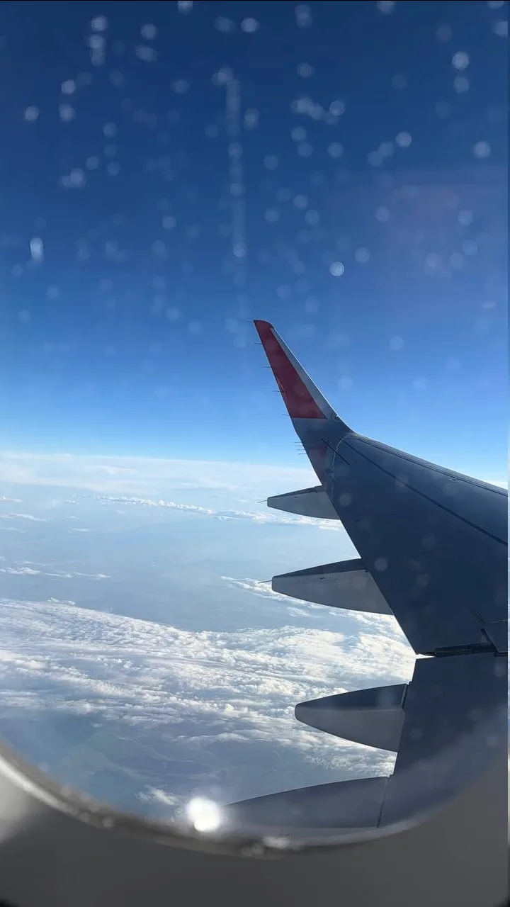 ✈️
