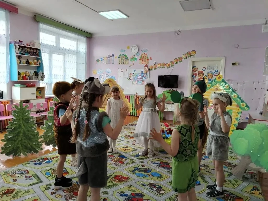 В СП детском саду «Сказка» в старшей группе «Непоседы» прошла замечательная инсценировк...