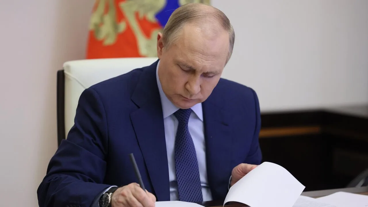 ‼️Путин ввел внешнее управление на объектах, уязвимых для БПЛА.
