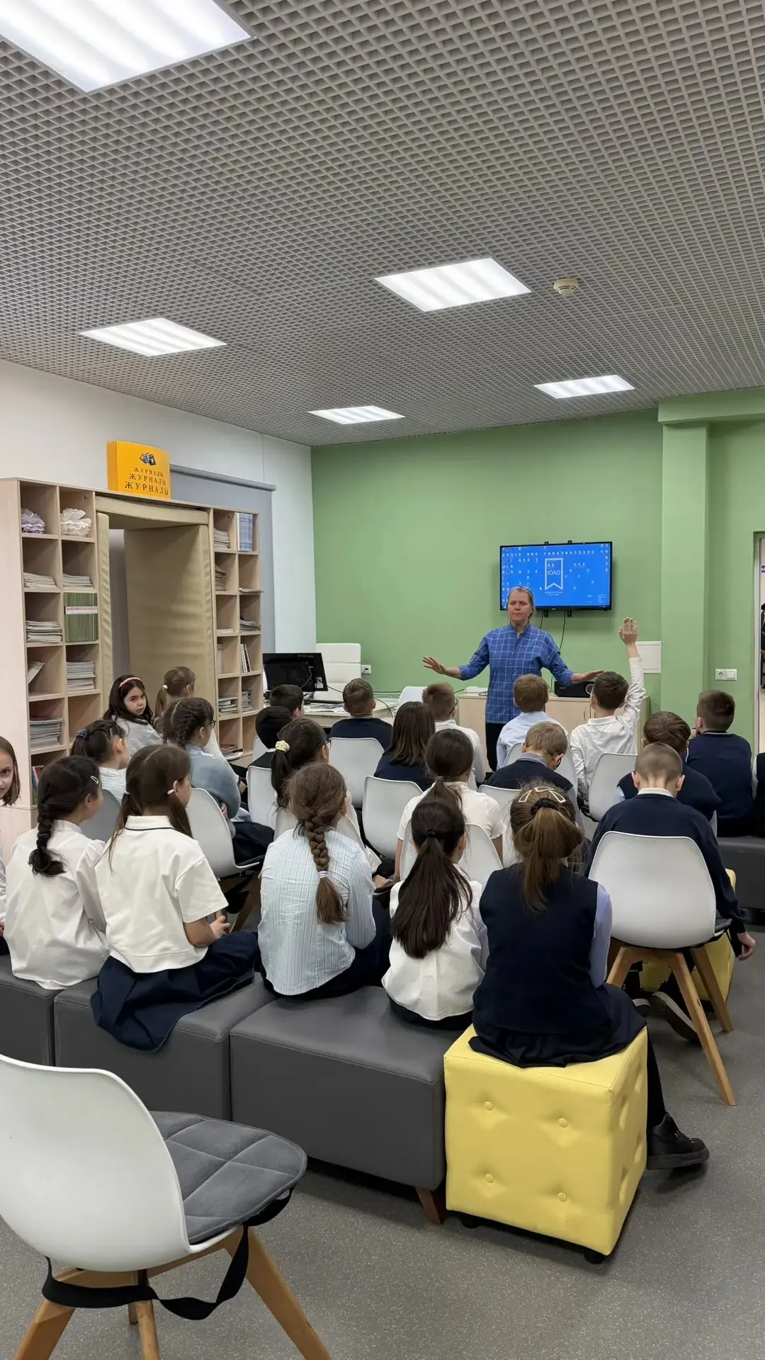 УВЛЕКАТЕЛЬНОЕ ЗНАКОМСТВО С ИСТОРИЕЙ РАЙОНА  💫 Вчера ученики 3Е вместе с классным руководителем Ксени
