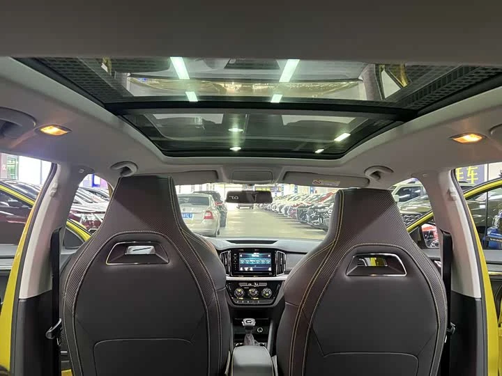 🇨🇳🔥Далее делимся подборкой на Skoda Kamiq GT Skoda Kamiq GT — это один из самых популярных кроссовер