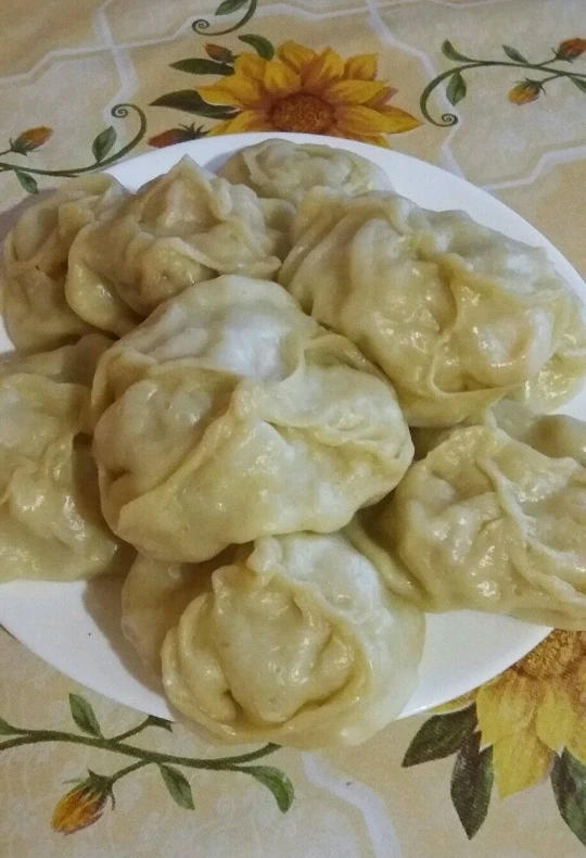 Манты с тыквой😋🍂  💥Тесто: Яйца 2 шт+ немного подсолнечного масла+немного теплой воды+мука+соль 💥Начи